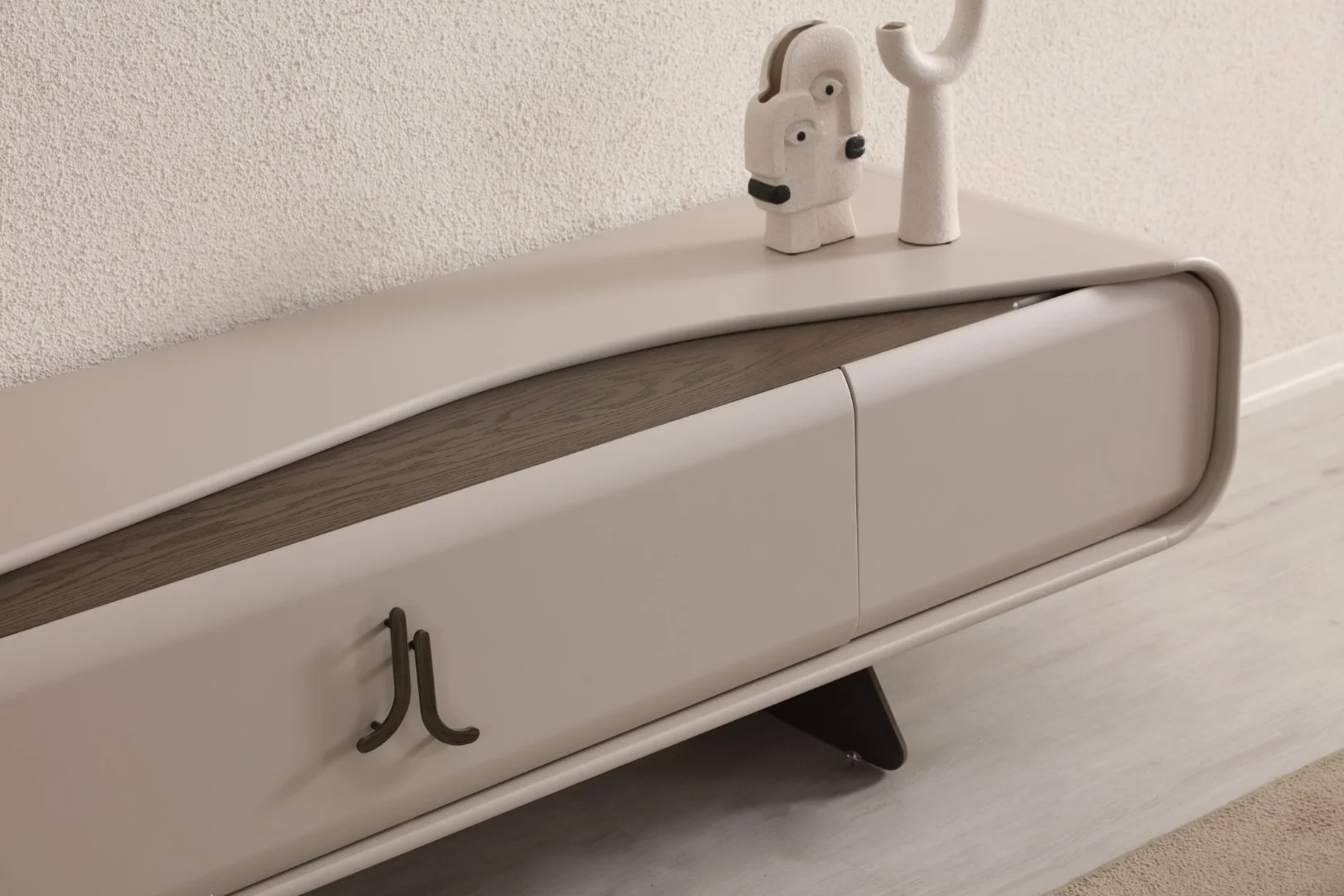 Alfa Tv Ünitesi 3