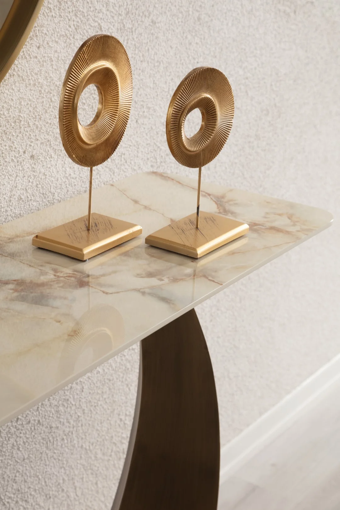 Cali Brass Dresuar 6