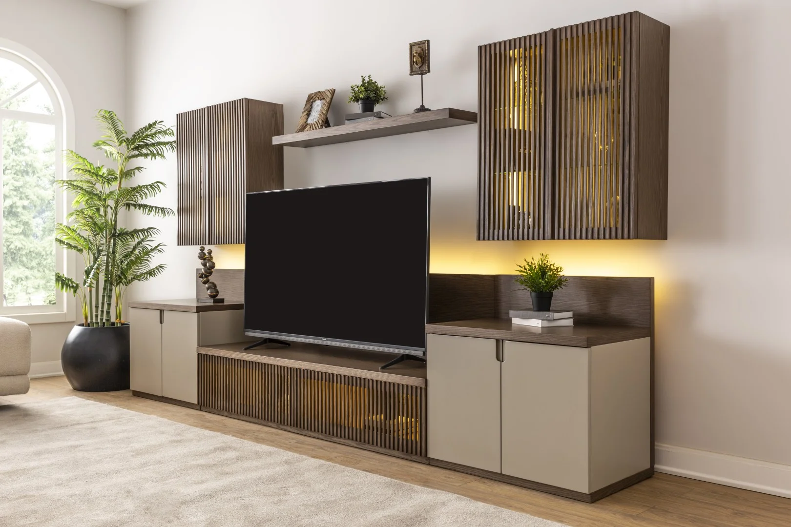 Grand Tv Ünitesi