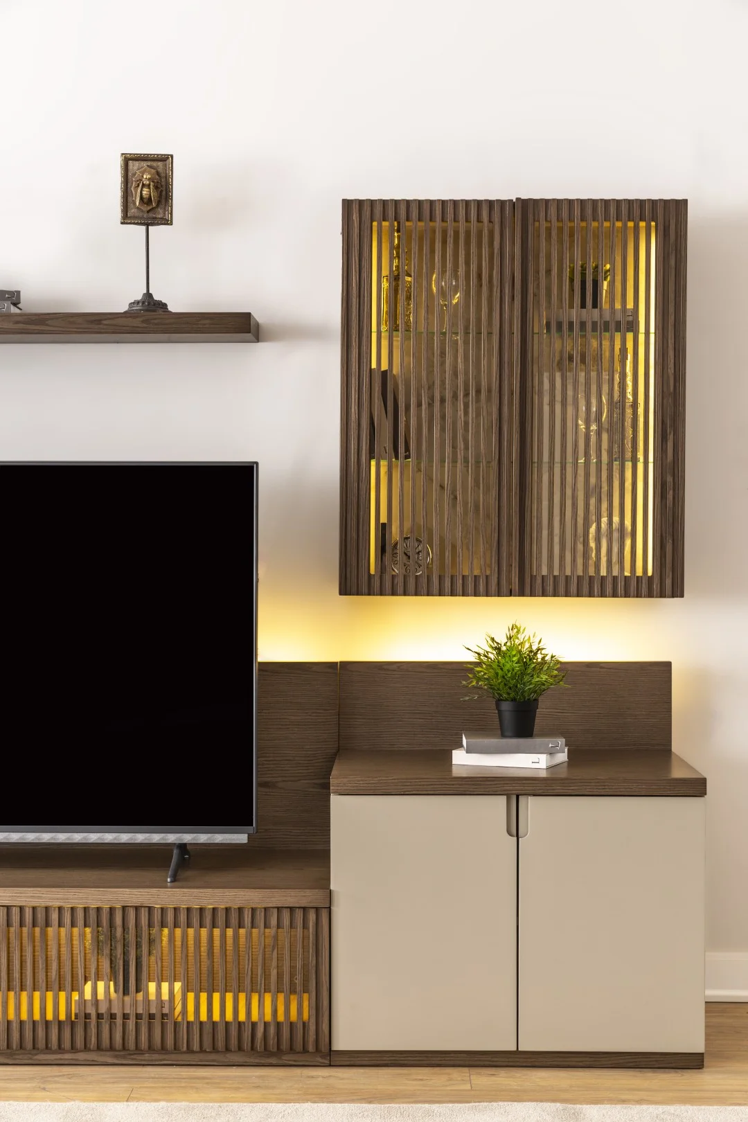 Grand Tv Ünitesi 6