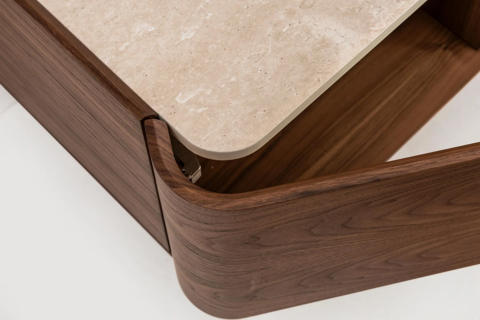 Manas Tv Ünitesi 10