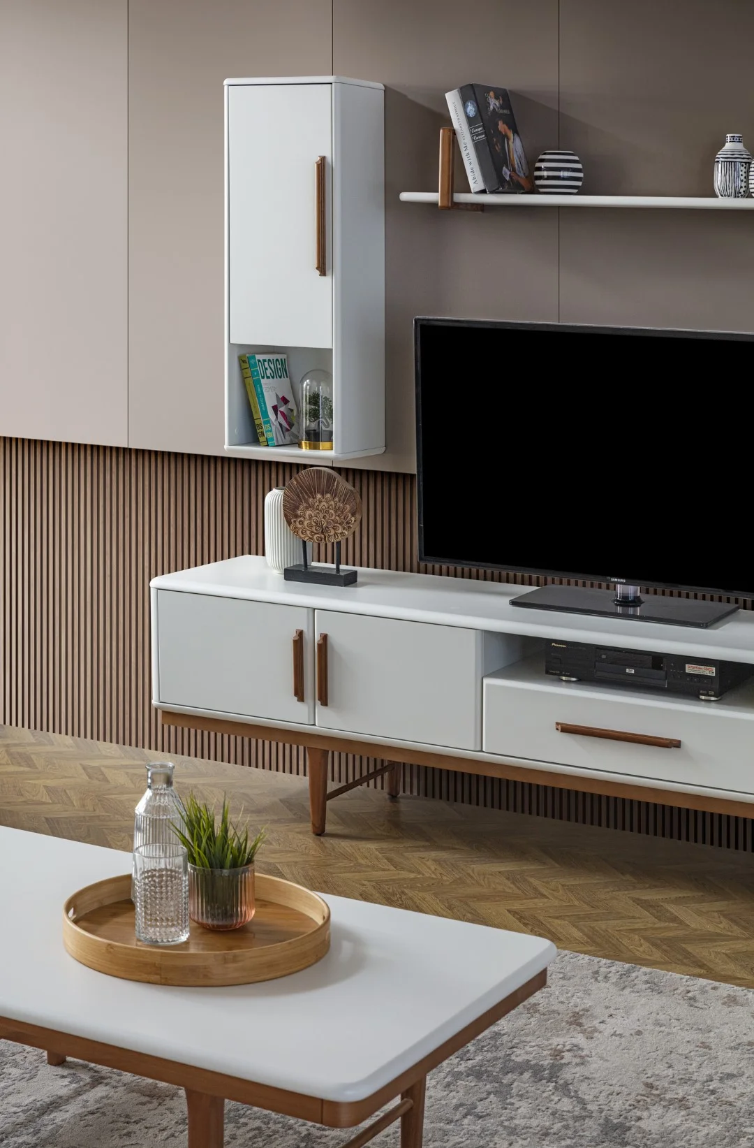 Pier Tv Ünitesi