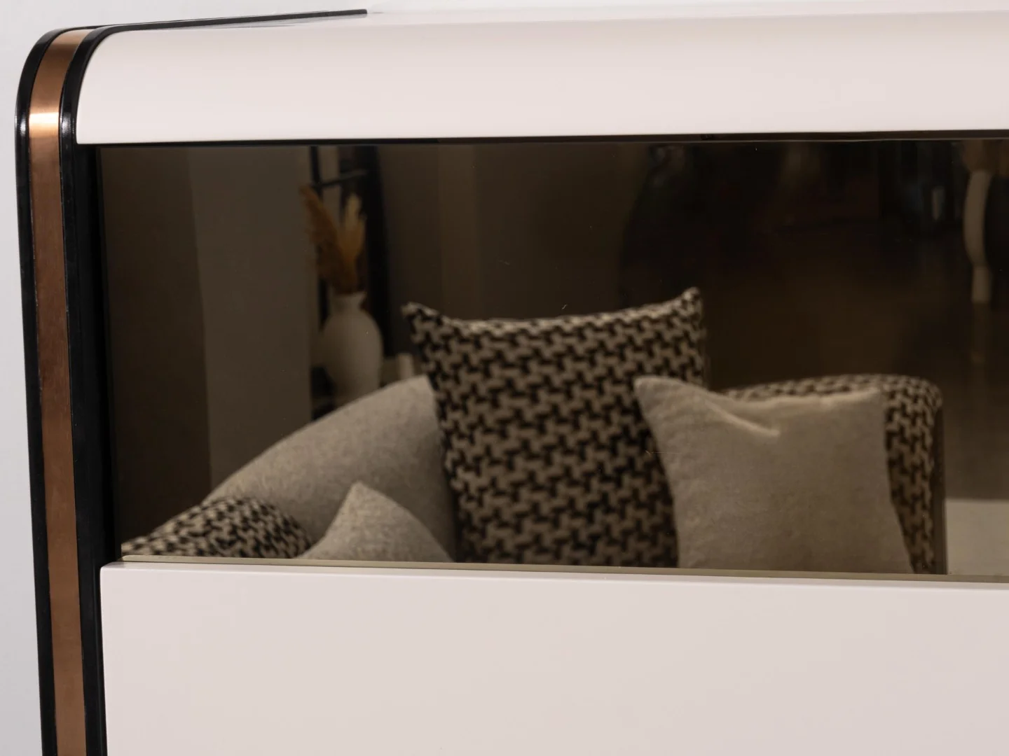 Ruby Tv Ünitesi 7