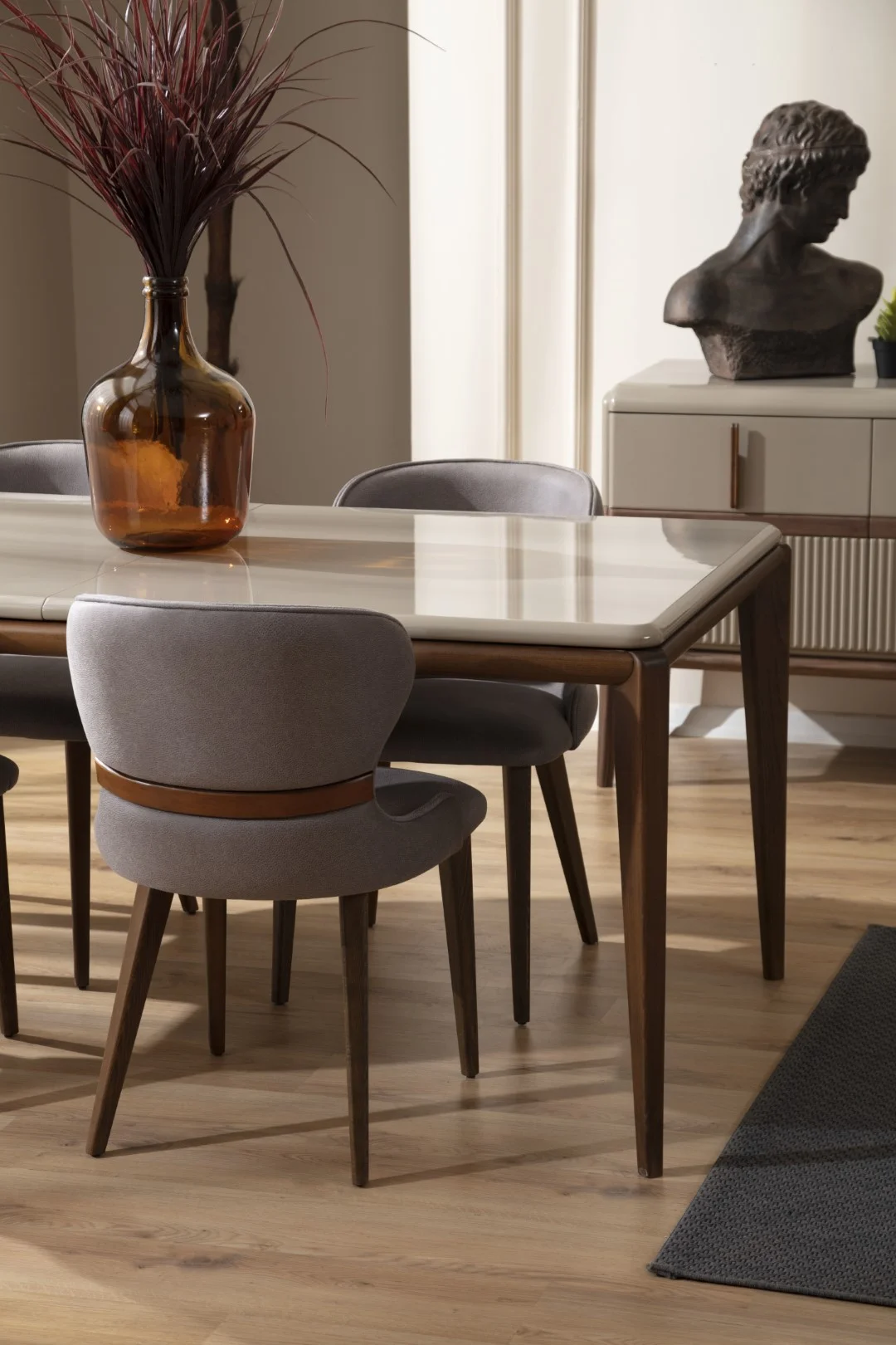 Tokyo Yemek Odası 8